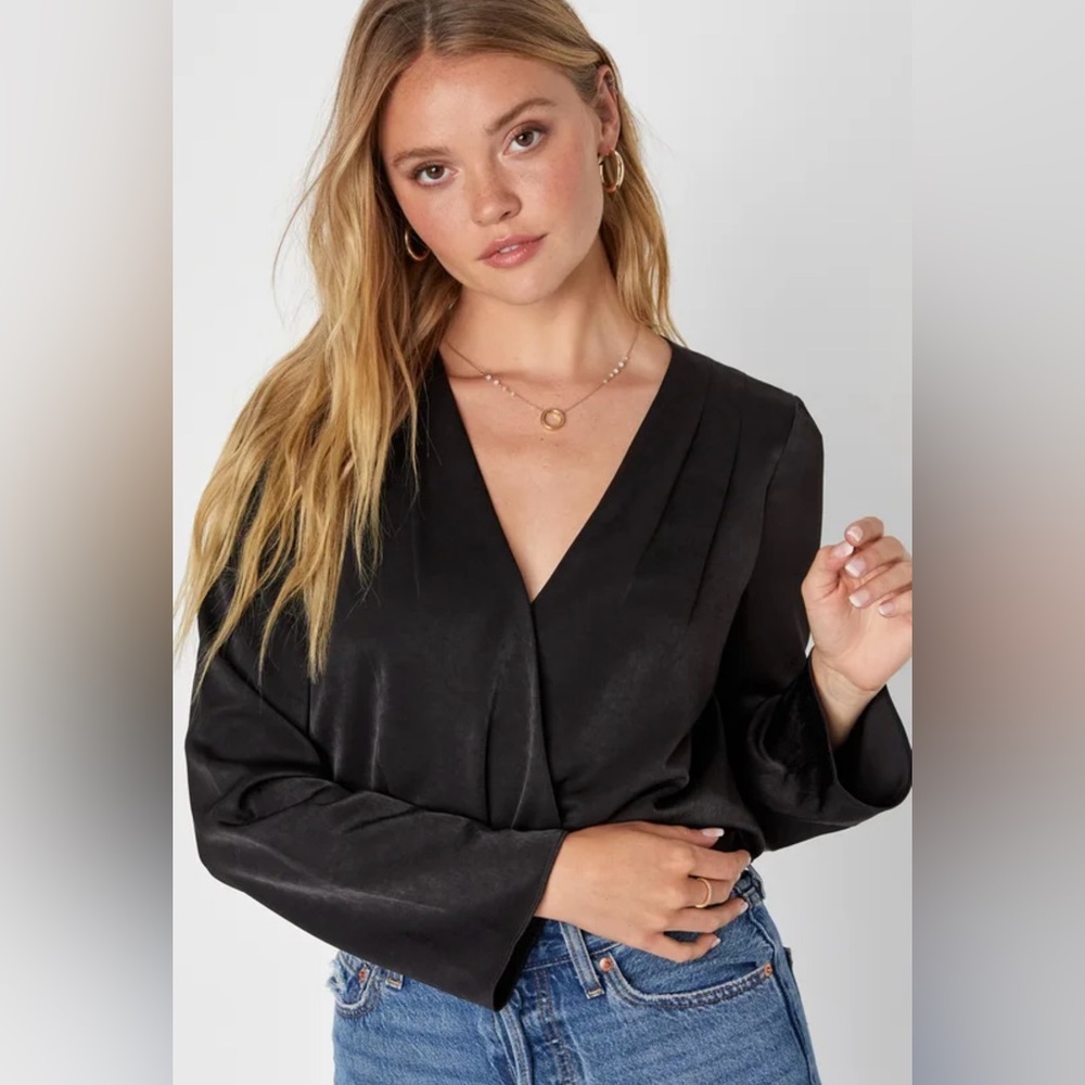 NWOT Lulu’s Black Bodysuit Size M